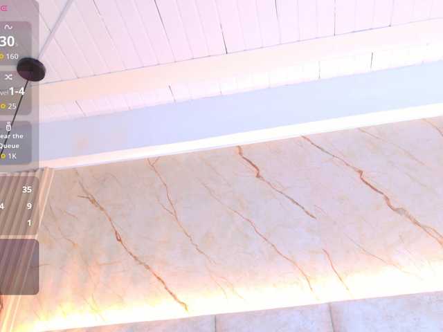 LalaVarela live cam on BongaCams