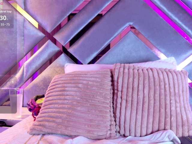 LalaVarela live cam on BongaCams