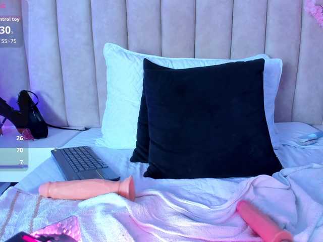 LalaVarela live cam on BongaCams