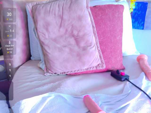 LalaVarela live cam on BongaCams