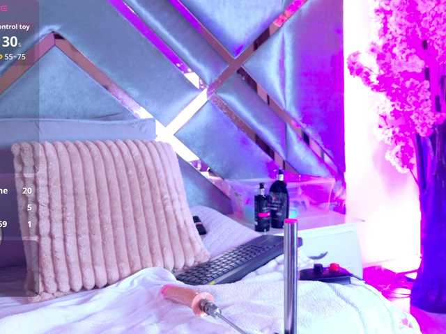 LalaVarela live cam on BongaCams