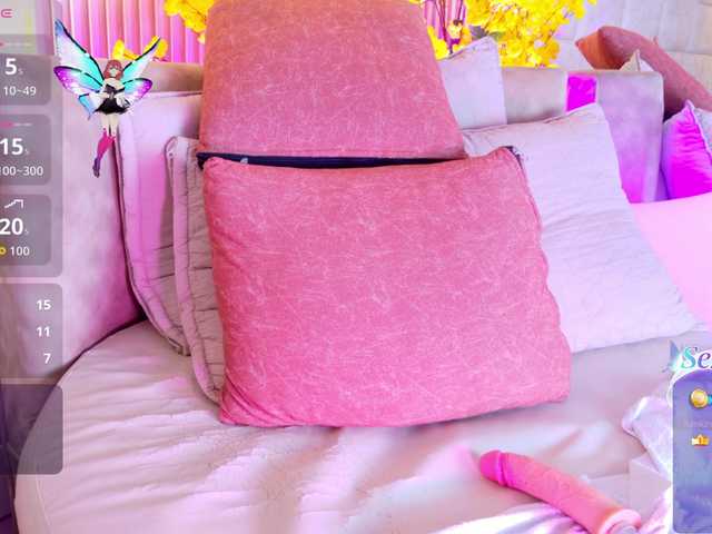 LalaVarela live cam on BongaCams