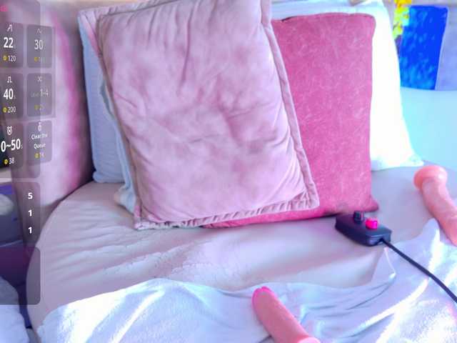 LalaVarela live cam on BongaCams