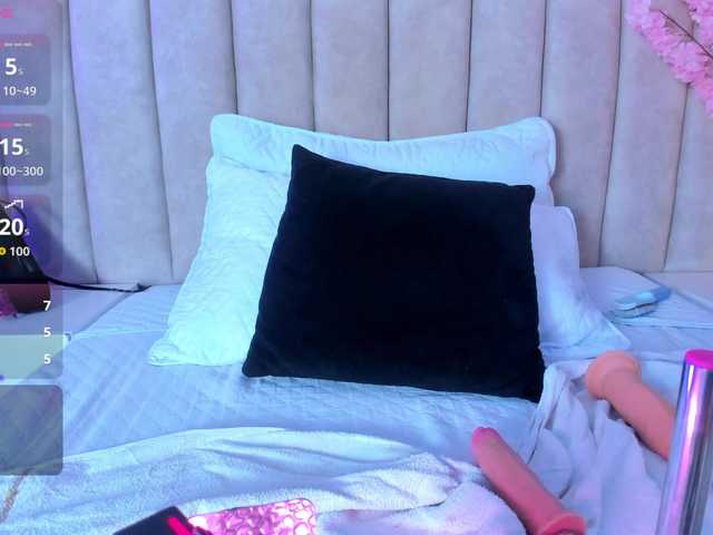 LalaVarela live cam on BongaCams