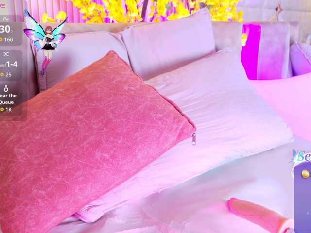 LalaVarela live cam on BongaCams