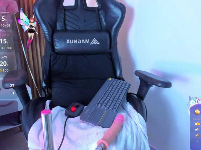 LalaVarela live cam on BongaCams