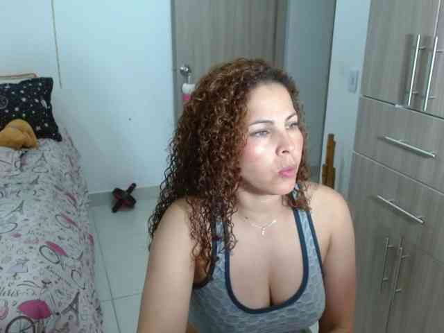 YanisAriel webcam