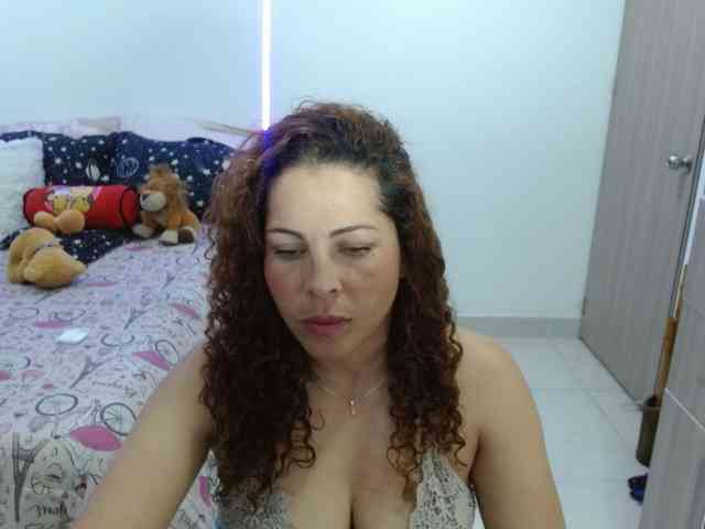 YanisAriel webcam