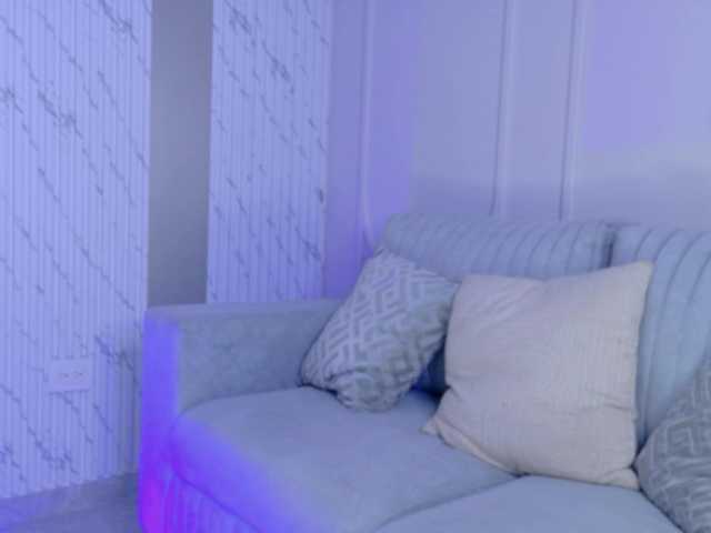Blaira live webcam show