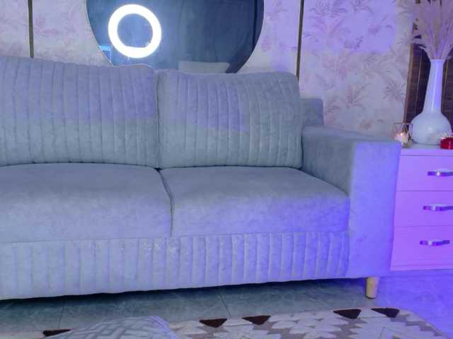 Blaira live webcam show