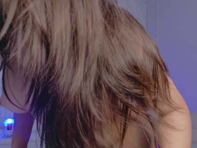 blaira live sex show