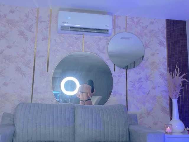 Blaira live webcam show