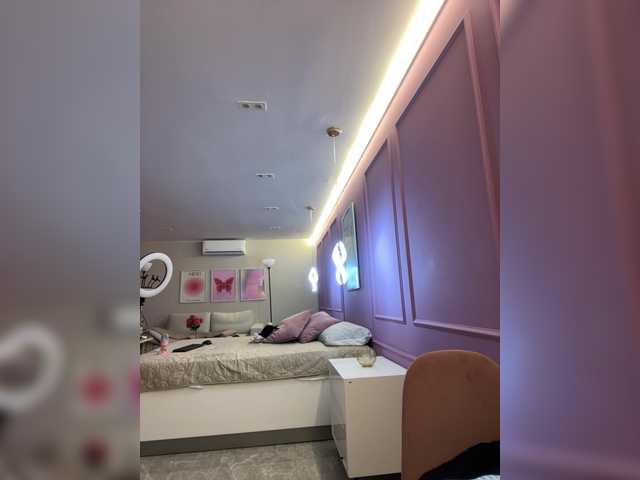 Nyxara live cam on BongaCams