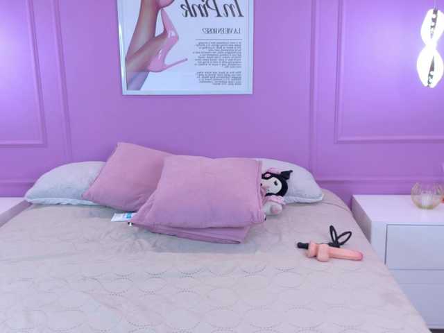 Nyxara live cam on BongaCams