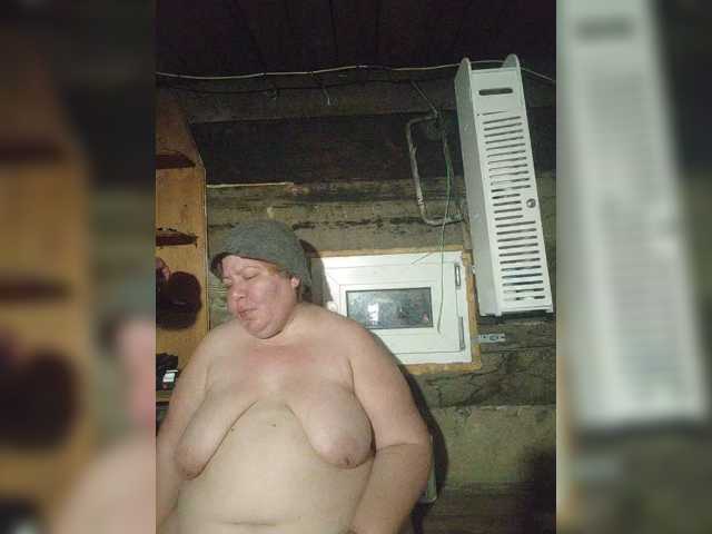suprugi28 live cam on BongaCams