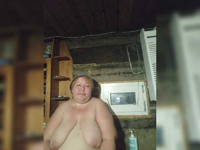 suprugi28 live cam on BongaCams