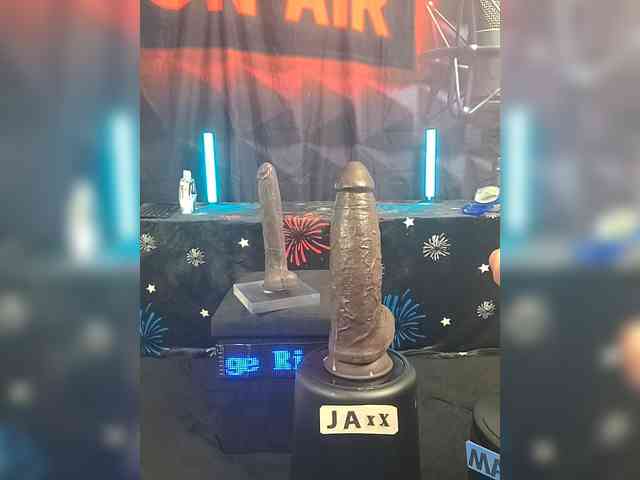 FantasyMan-BiWM Sex Cam Show