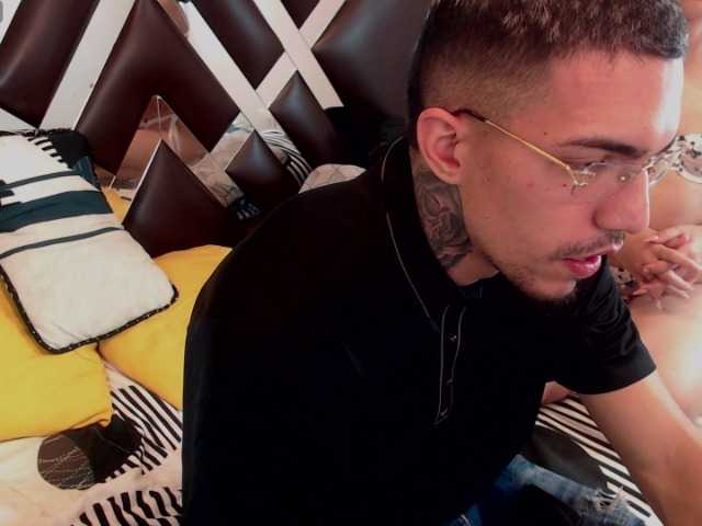Samantha-Jhon live cam on BongaCams