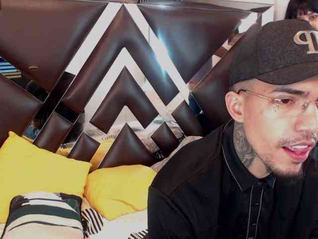 Samantha-Jhon webcam
