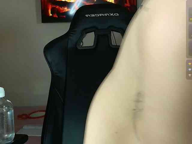 bettyboomb webcam