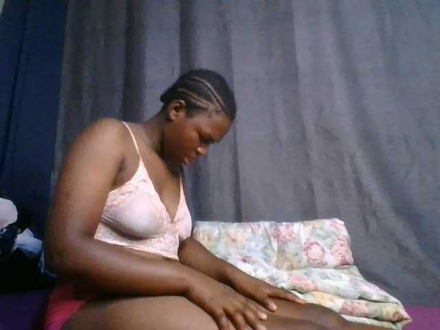 cute-faizah live cam on BongaCams