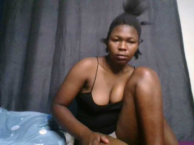 cute-faizah live cam on BongaCams