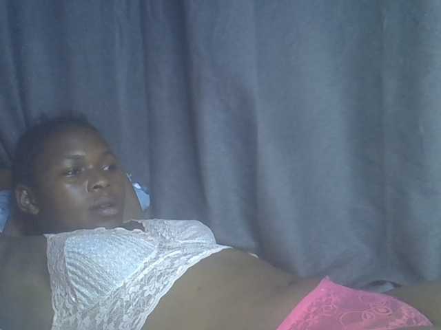 cute-faizah live cam on BongaCams