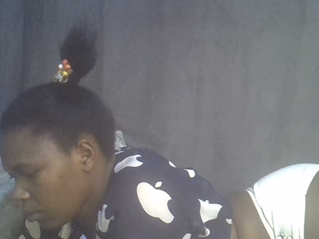 cute-faizah live cam on BongaCams