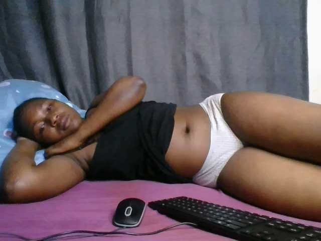 cute-faizah live cam on BongaCams