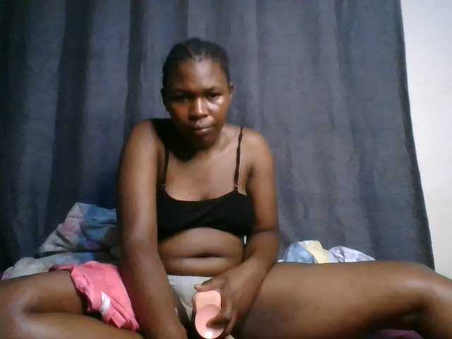 cute-faizah live cam on BongaCams