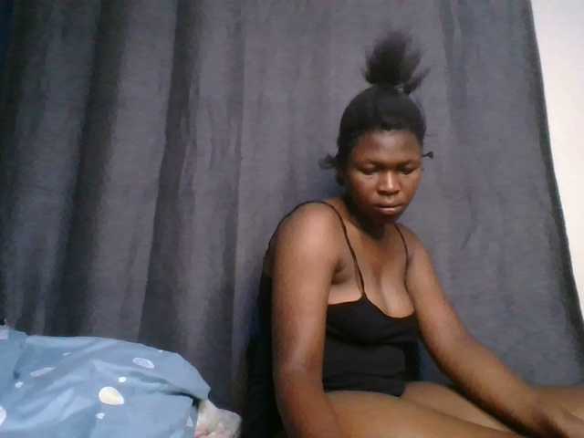 cute-faizah live cam on BongaCams