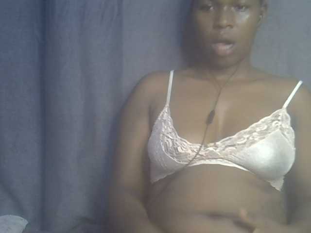 cute-faizah live cam on BongaCams