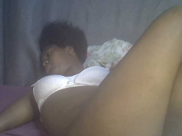 cute-faizah live cam on BongaCams