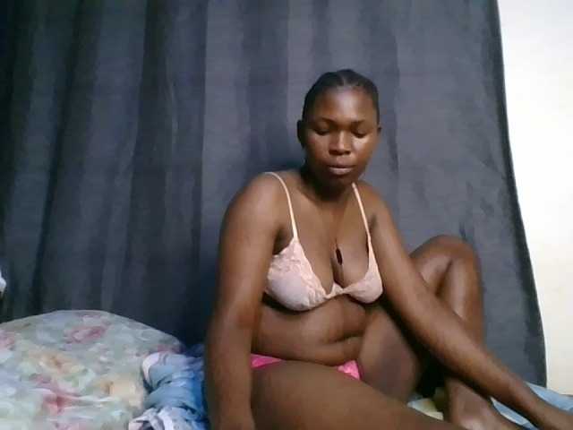 cute-faizah live cam on BongaCams