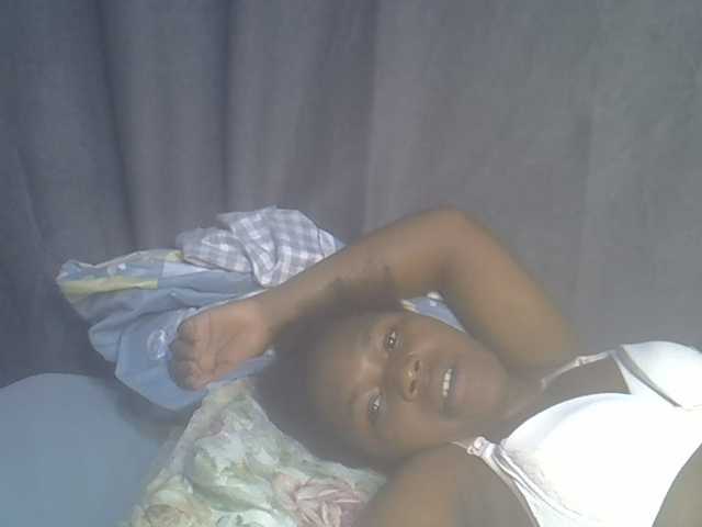cute-faizah live cam on BongaCams