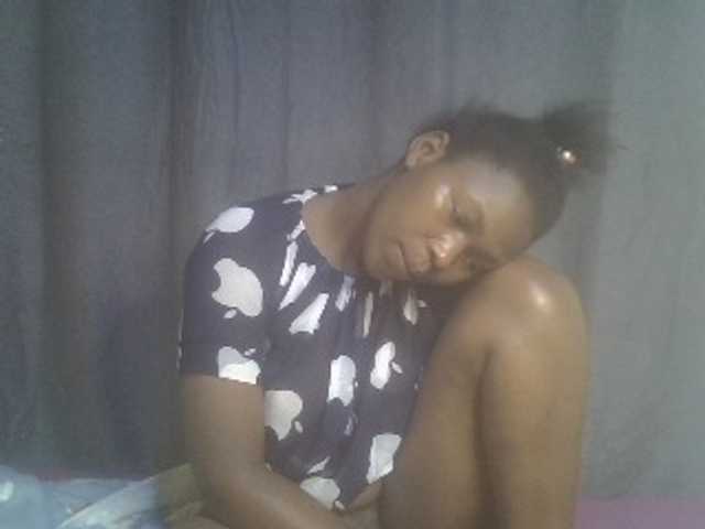 cute-faizah live cam on BongaCams