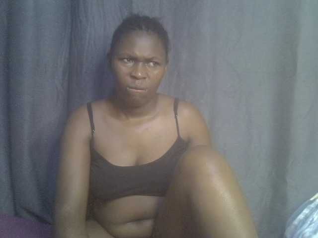 cute-faizah live cam on BongaCams