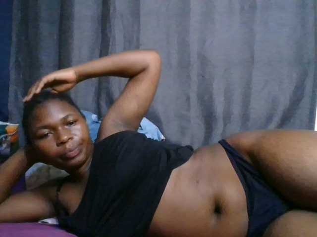 cute-faizah live cam on BongaCams