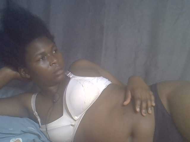 cute-faizah live cam on BongaCams