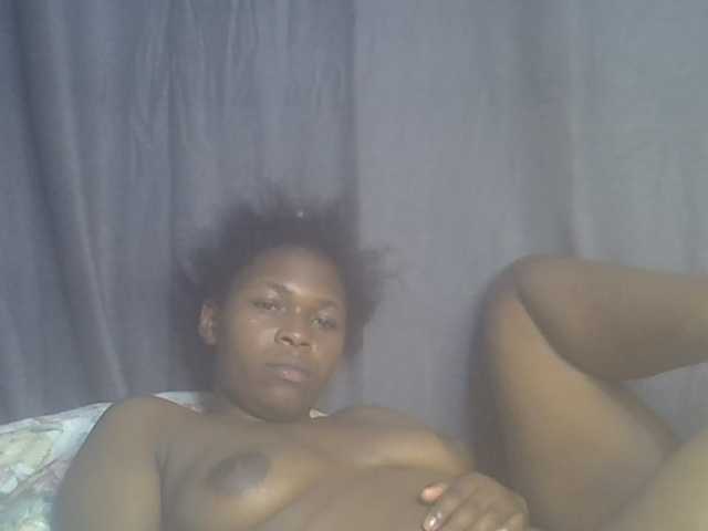 cute-faizah live cam on BongaCams