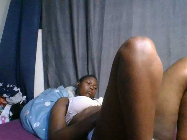 cute-faizah live cam on BongaCams