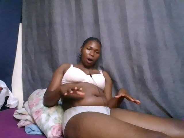 cute-faizah live cam on BongaCams