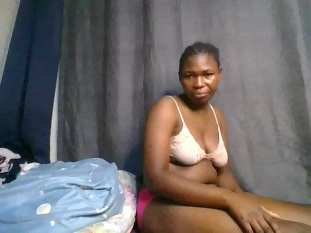 cute-faizah live cam on BongaCams
