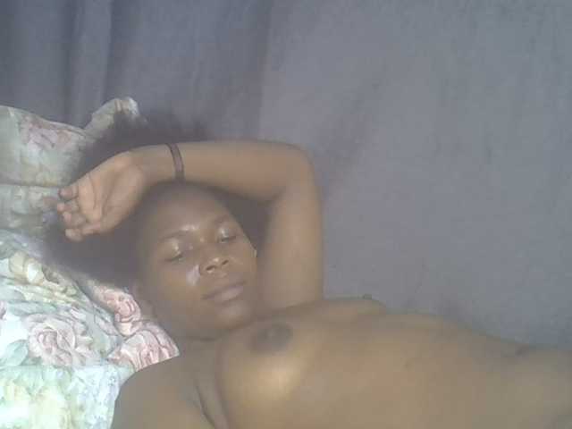 cute-faizah live cam on BongaCams