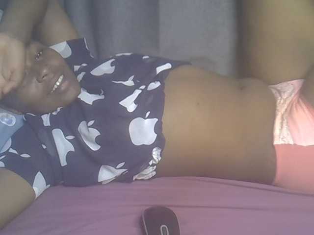 cute-faizah live cam on BongaCams