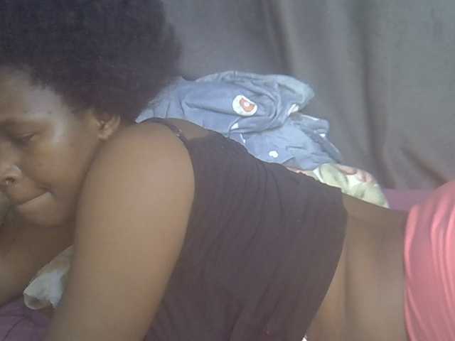 cute-faizah live cam on BongaCams