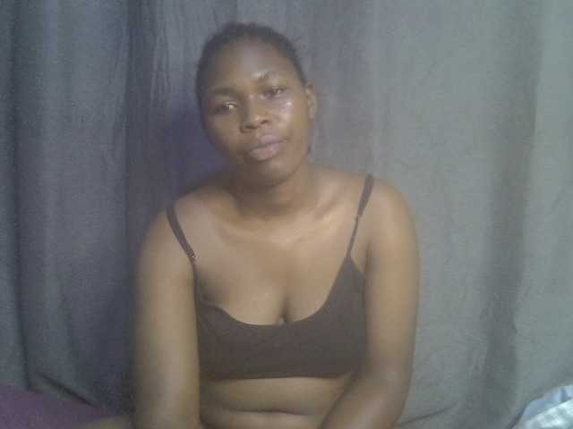 cute-faizah live cam on BongaCams