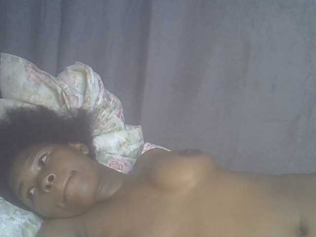 cute-faizah live cam on BongaCams