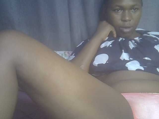 cute-faizah live cam on BongaCams
