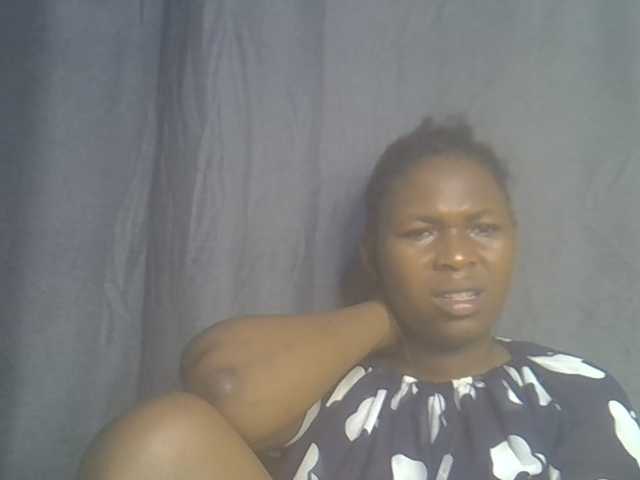 cute-faizah live cam on BongaCams